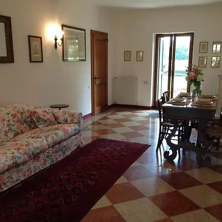 ヴィラ Casa Chiaramada